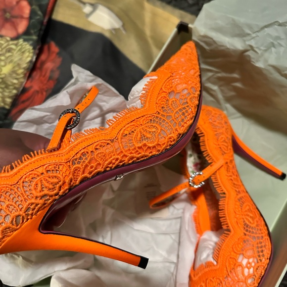 Gucci lace pumps - Picture 5 of 8
